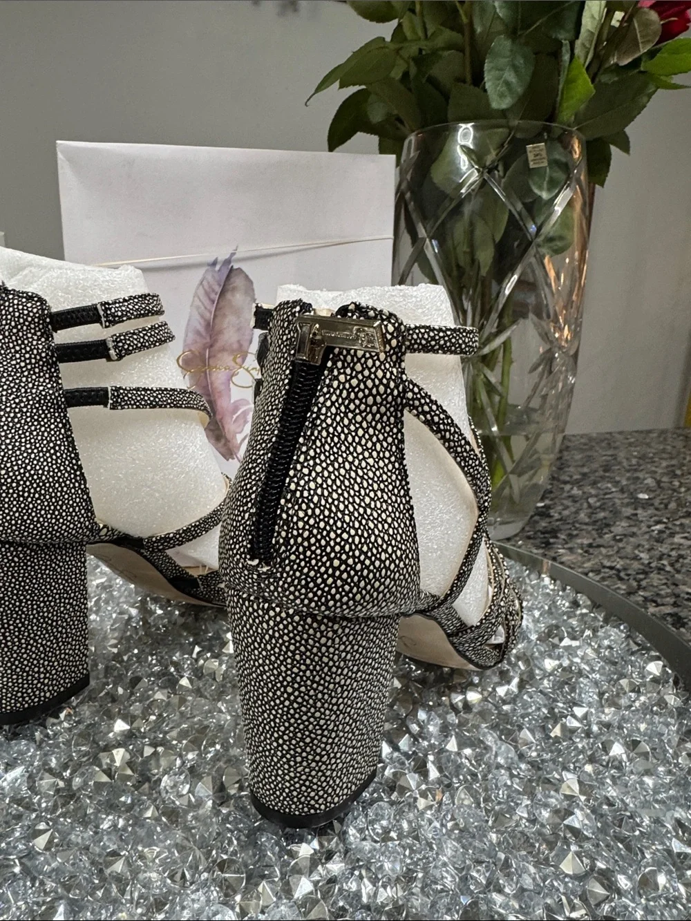 Jessica Simpson Black and Cream Textured Strappy Block Heel Sandal NEW 7 - Picture 9 of 15